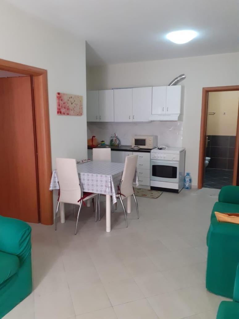 Ardo Apartament Durrës Exteriör bild