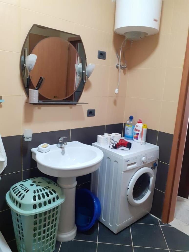 Ardo Apartament Durrës Exteriör bild